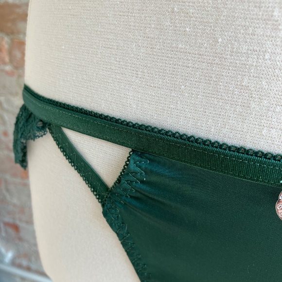Kat The Label x Hanna Schonberg Forest Green Camisole and Thong [XS/Sm] - Picture 8 of 11